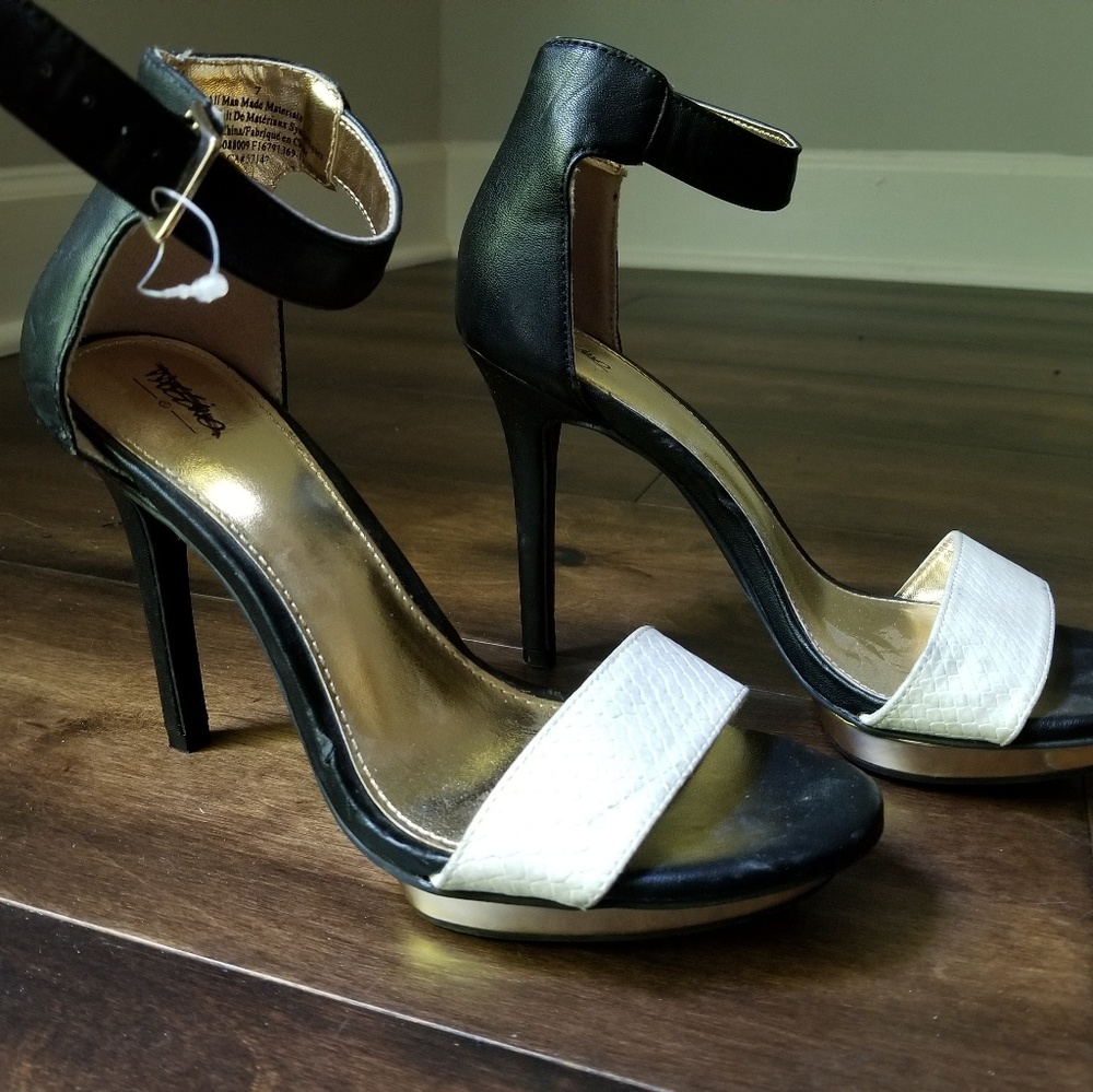 Black and White color block heel